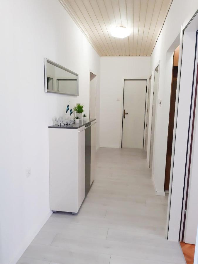 Apartament Sara Podstrana