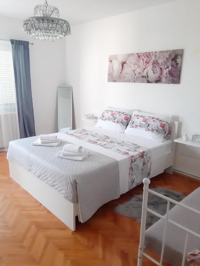 Apartament Sara Podstrana