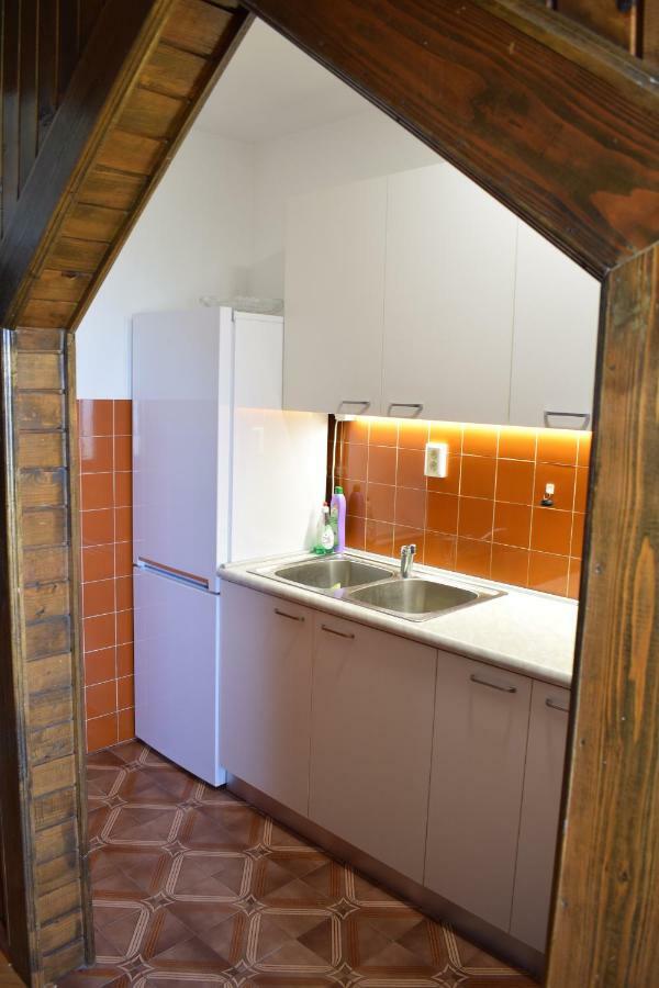 Apartament Sara Podstrana